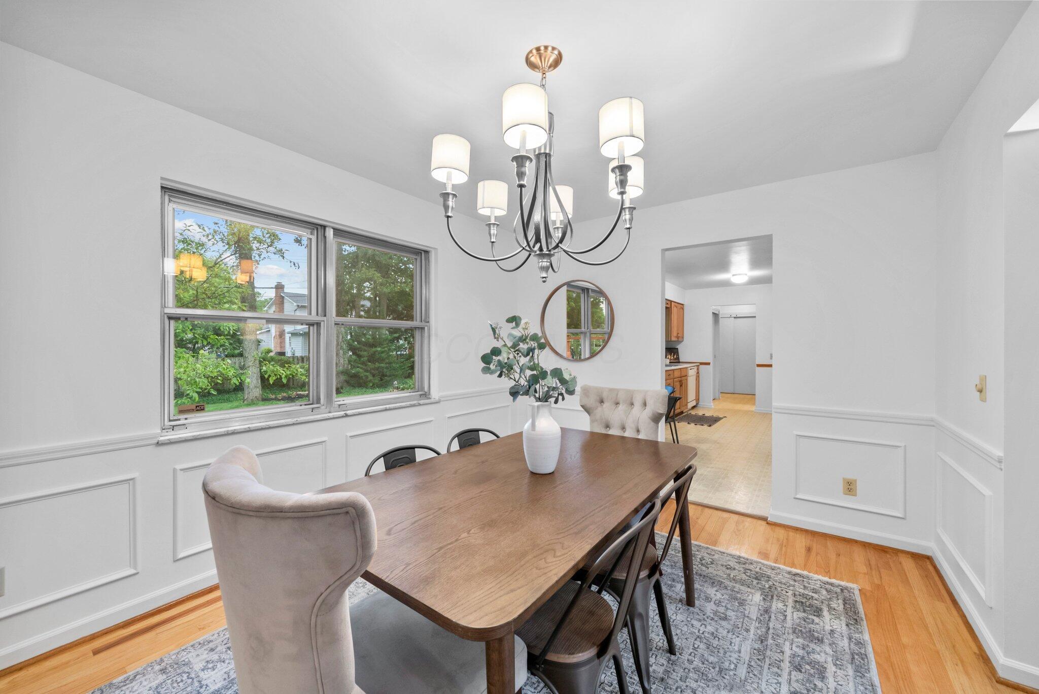 1295 Castleton Road N