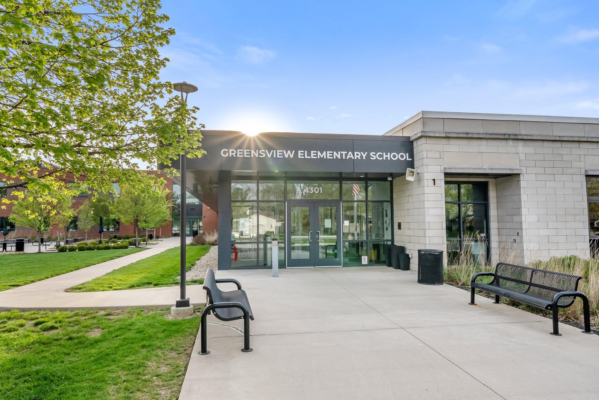 1295 Castleton Road N