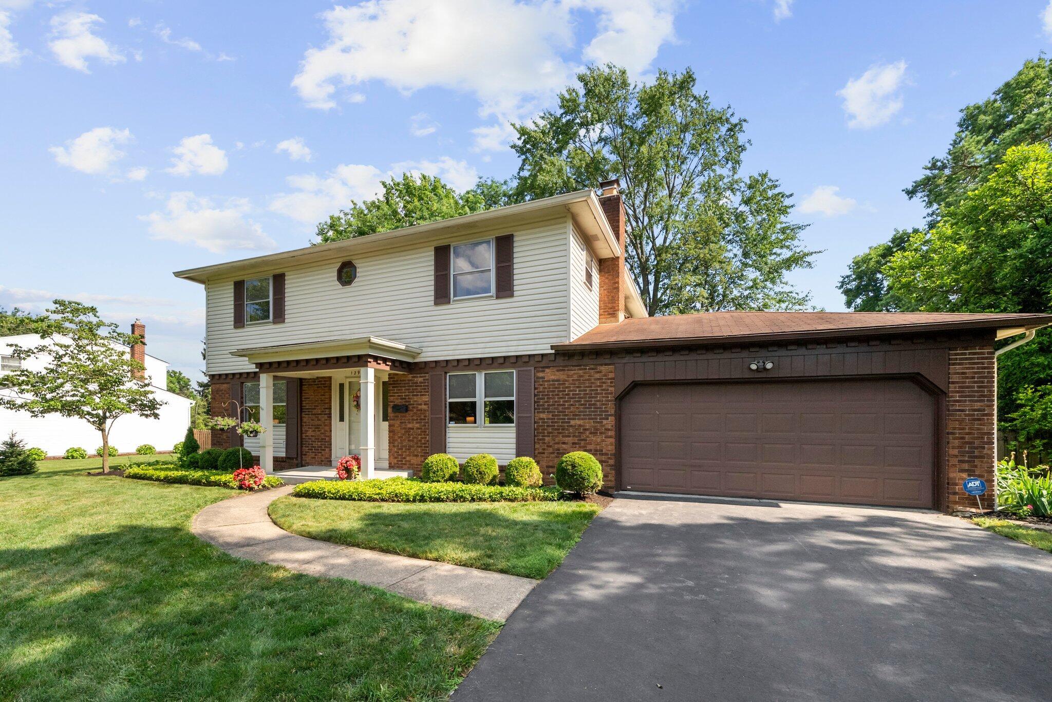 1295 Castleton Road N