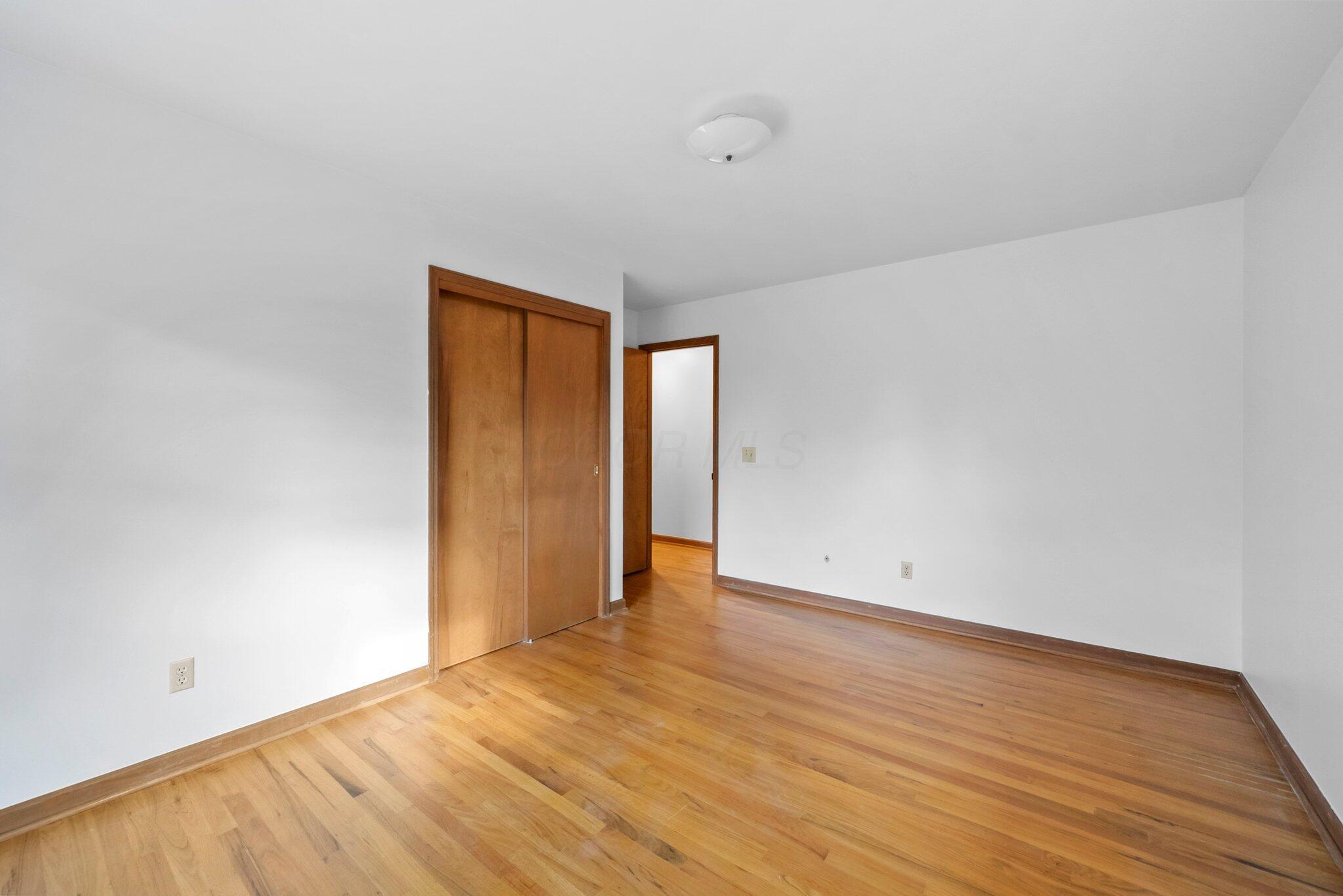 1295 Castleton Road N