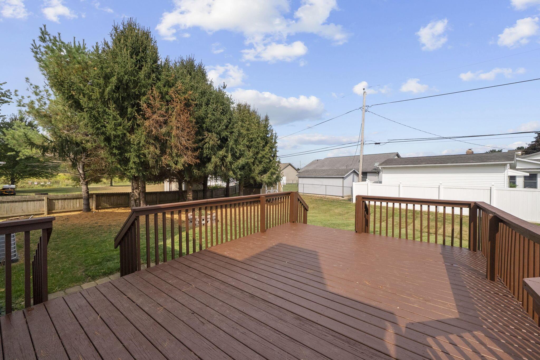 1649 W Turkey Run Drive