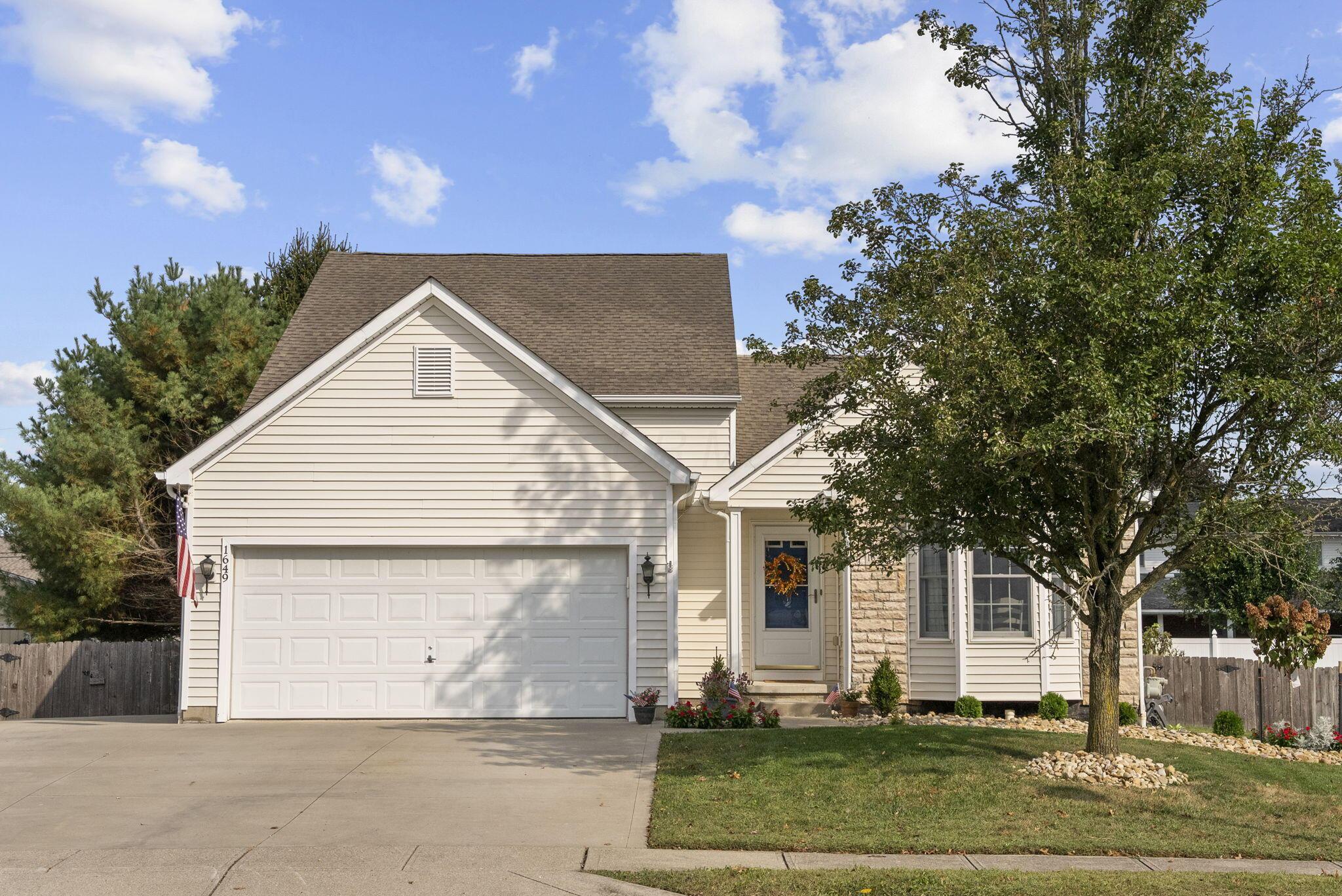 1649 W Turkey Run Drive
