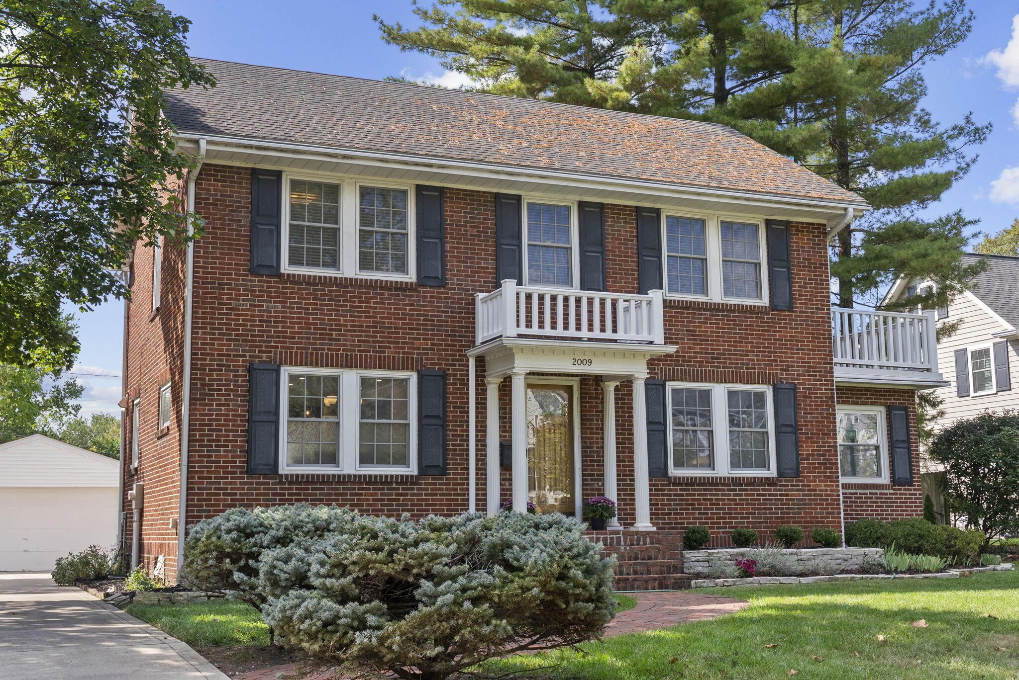 2009 N Devon Road