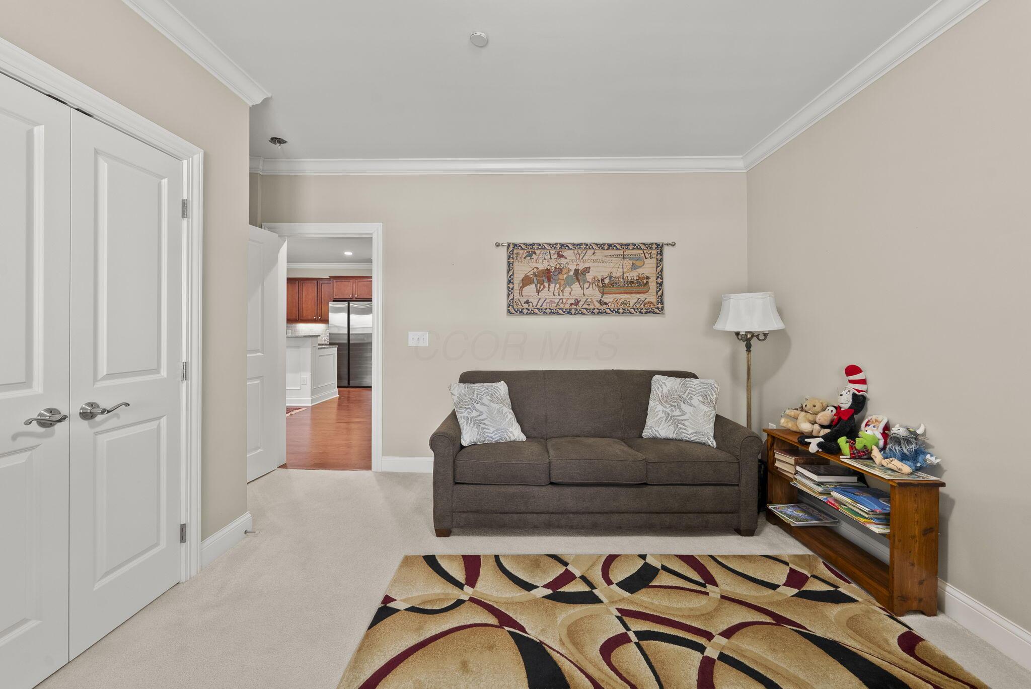 3175 Tremont Road, 313