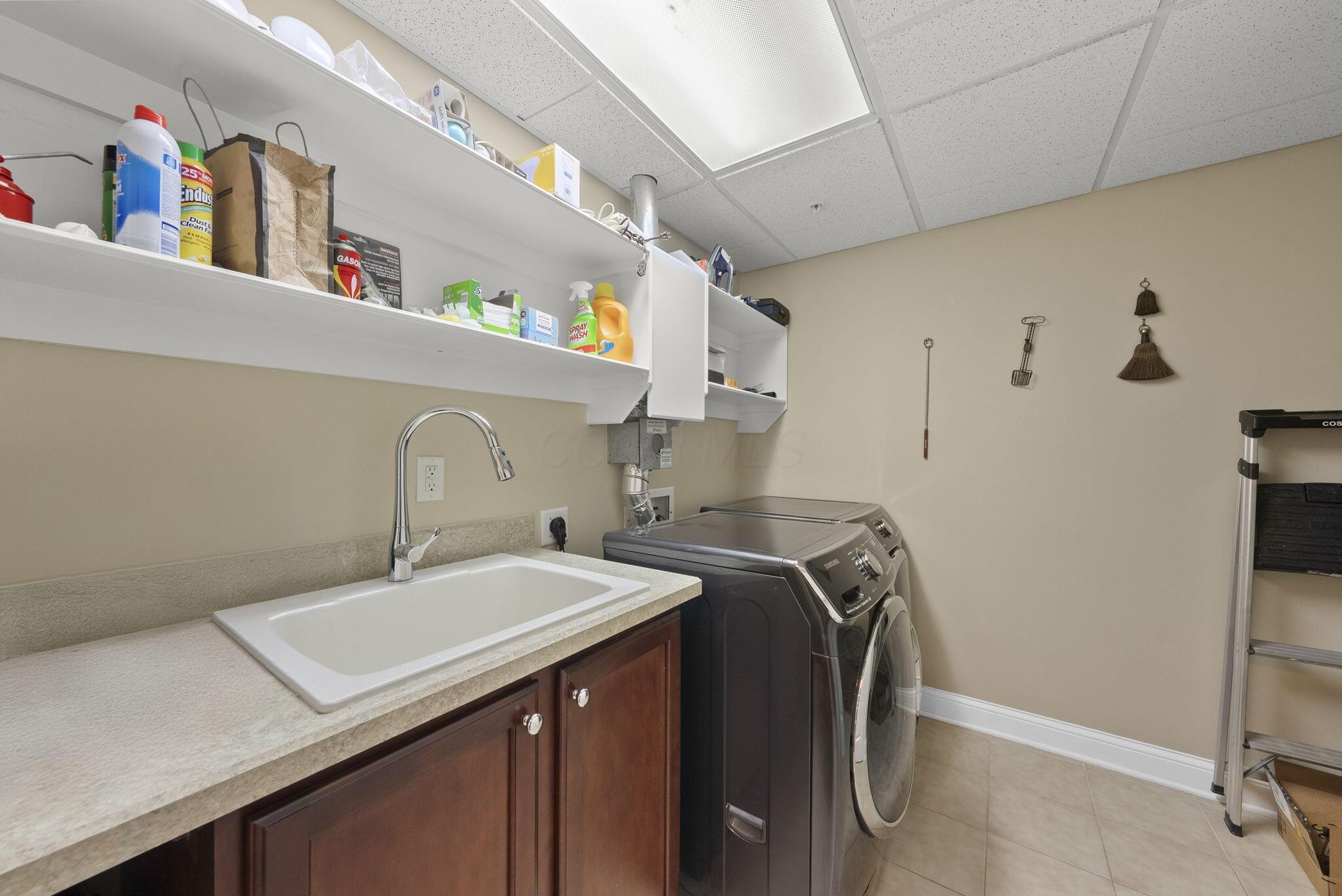 3175 Tremont Road, 313