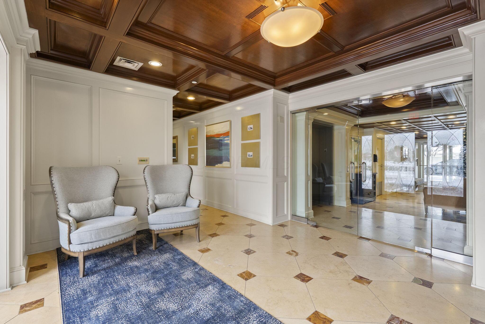 3175 Tremont Road, 313