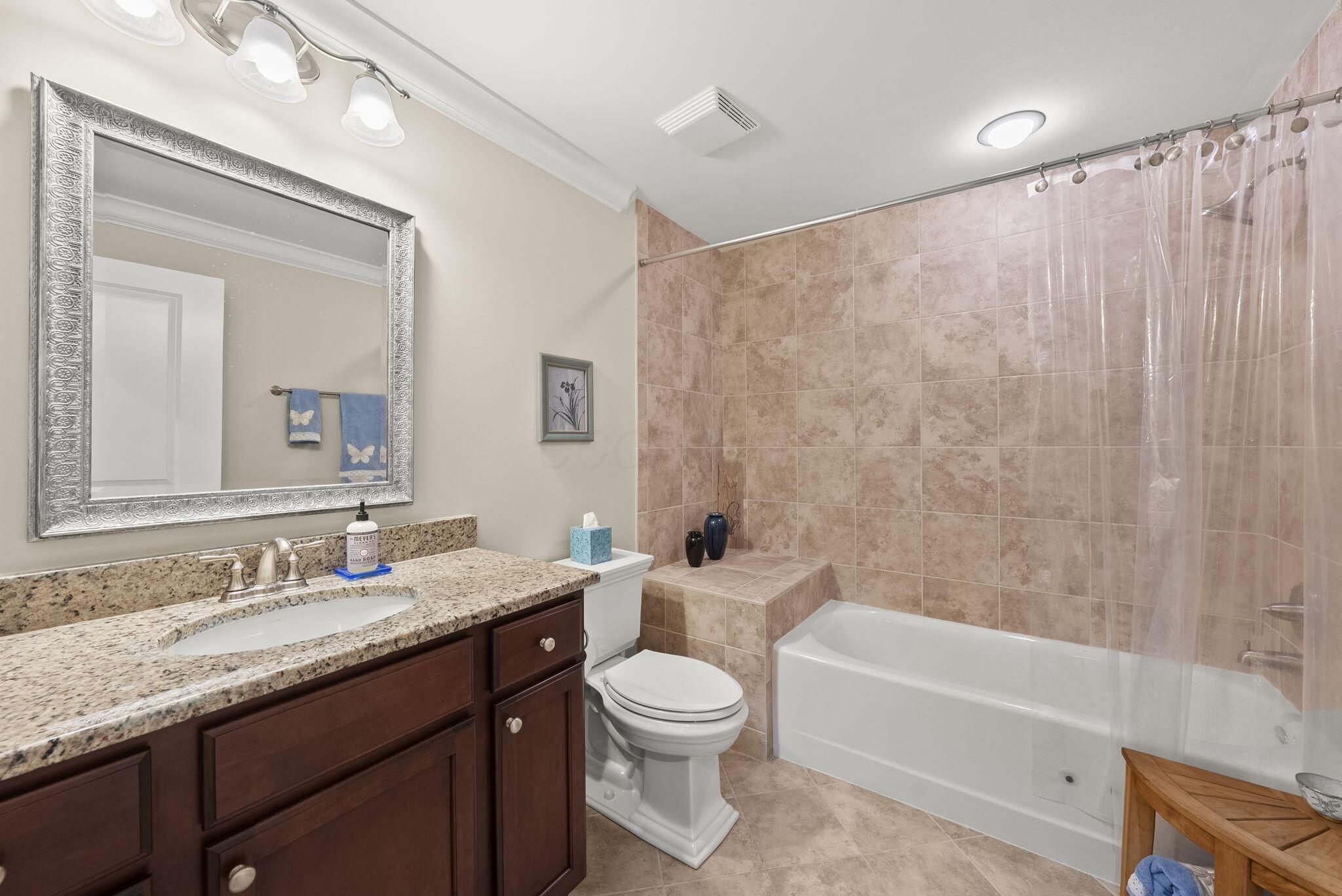 3175 Tremont Road, 313