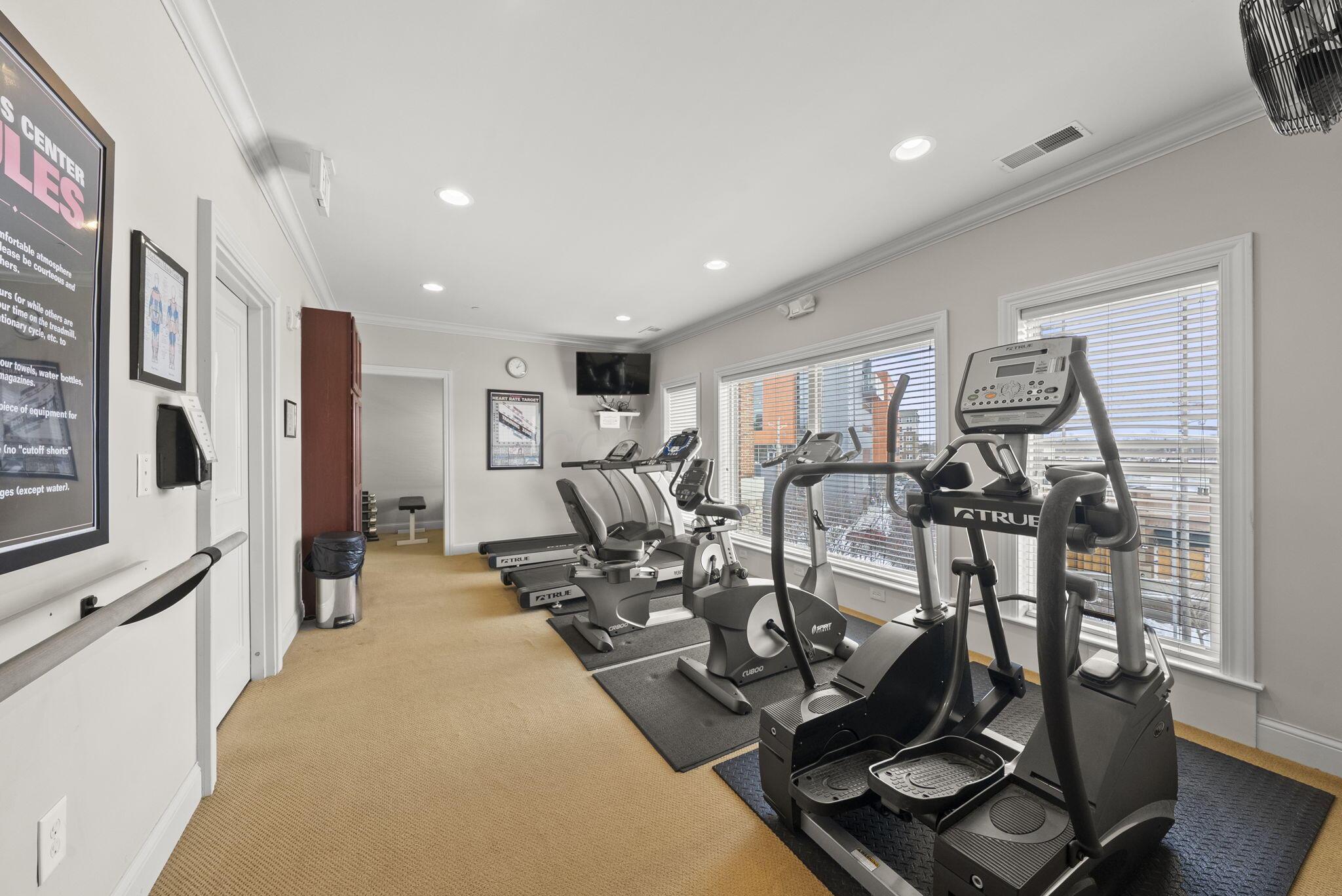 3175 Tremont Road, 313