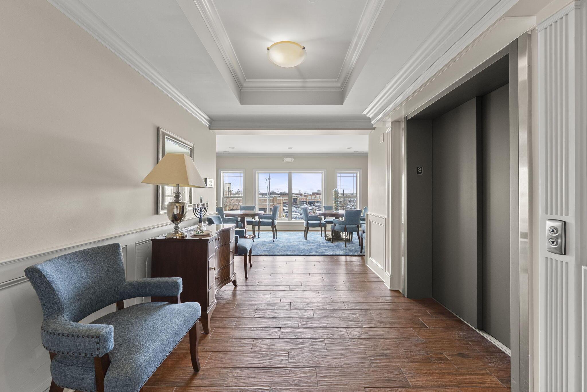 3175 Tremont Road, 313