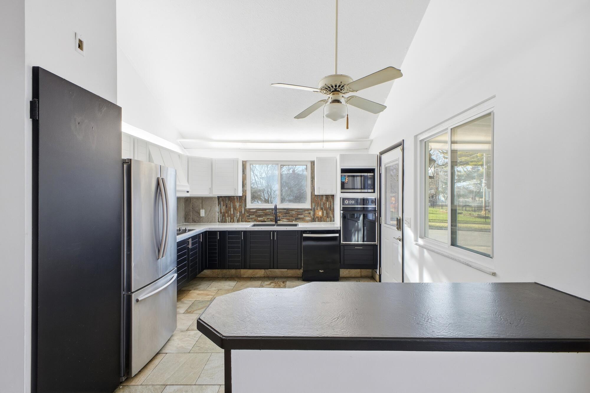 5577 Cherrywood Road