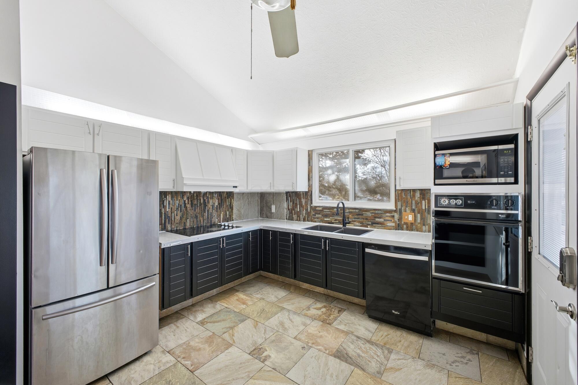 5577 Cherrywood Road