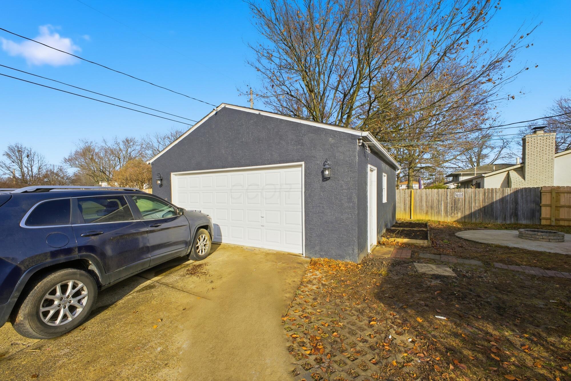 5577 Cherrywood Road