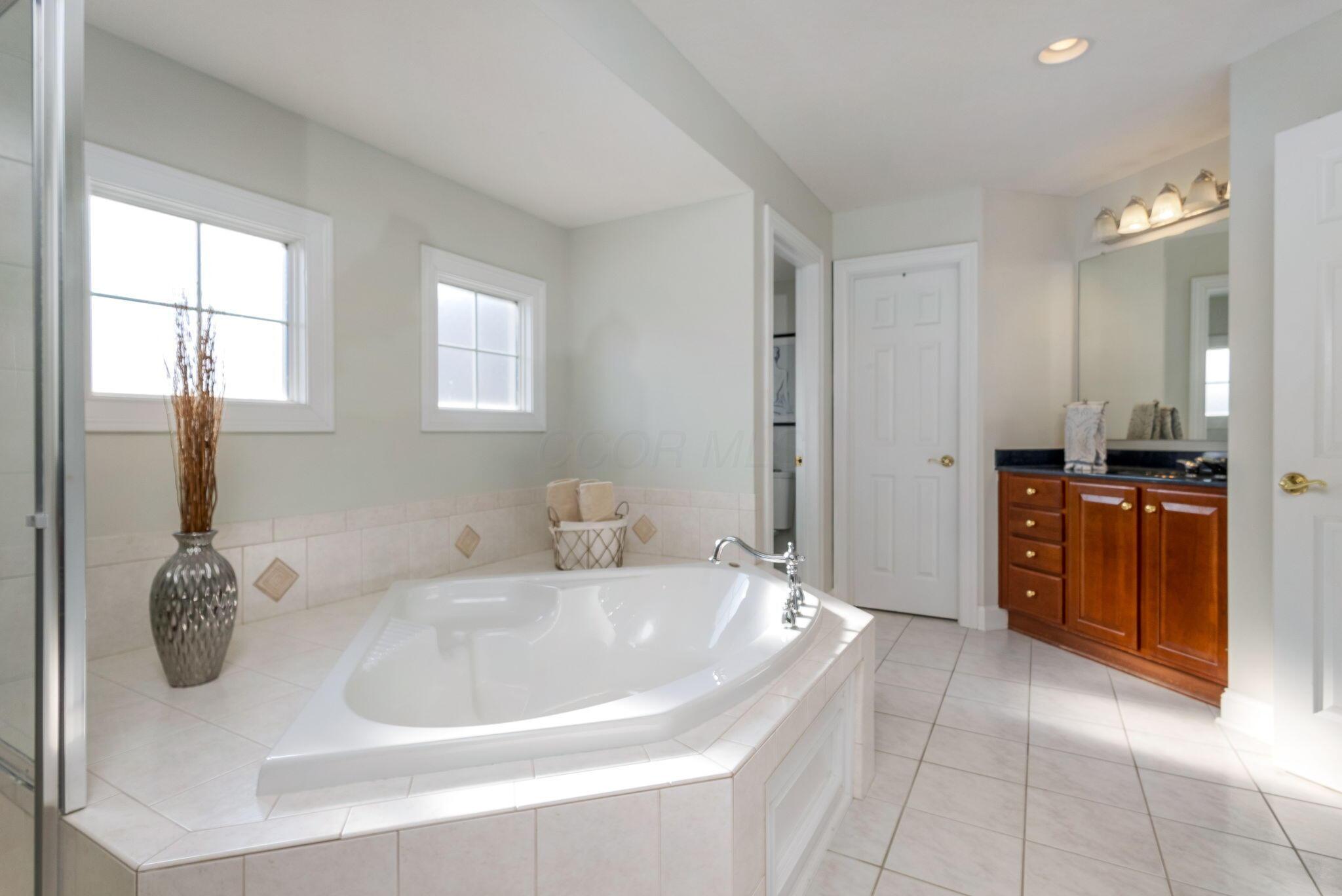 6226 Lampton Pond Drive