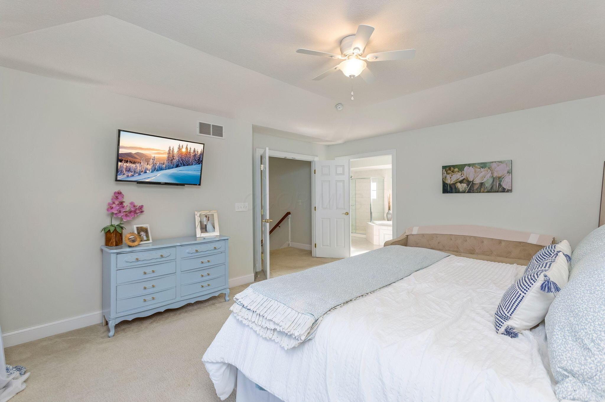 6226 Lampton Pond Drive