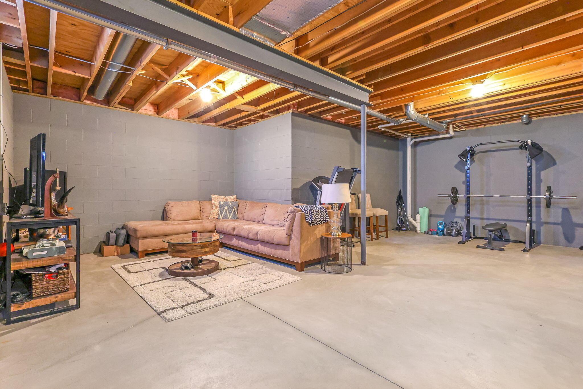 6226 Lampton Pond Drive