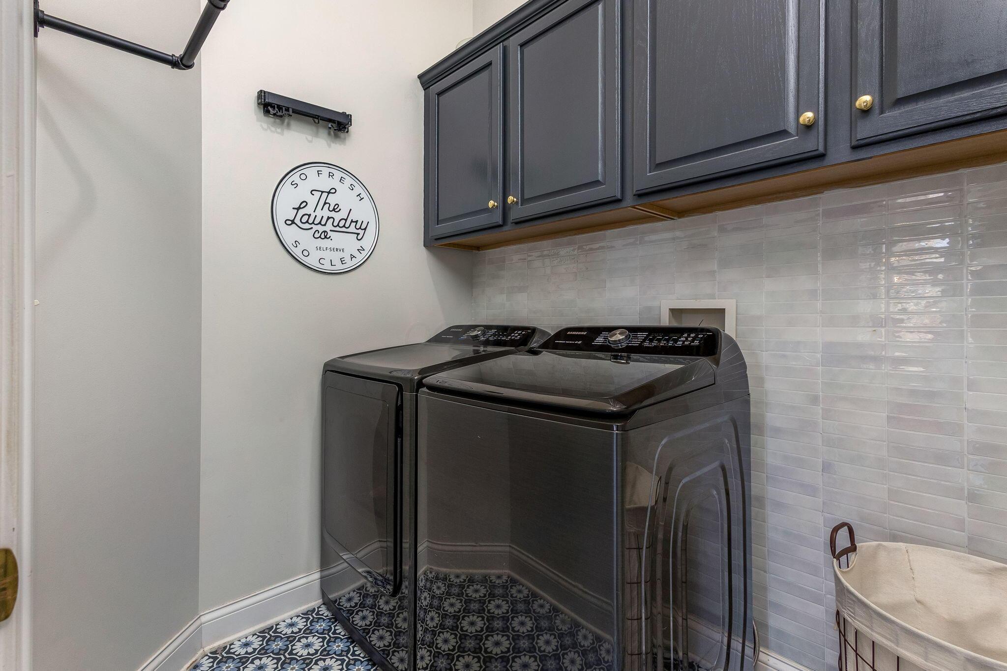 6226 Lampton Pond Drive