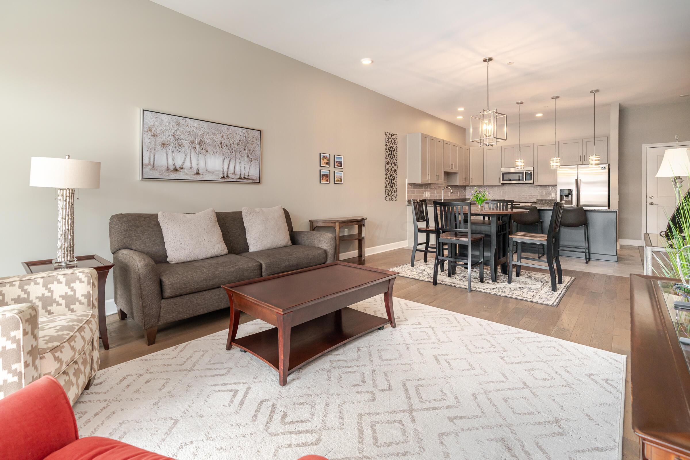 828 Bobcat Avenue, 204