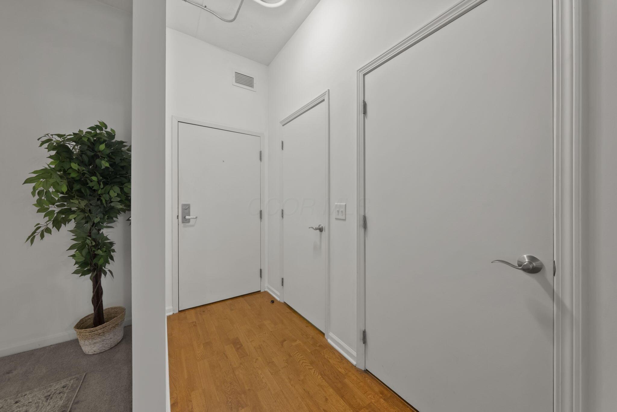 221 N Front Street, 202