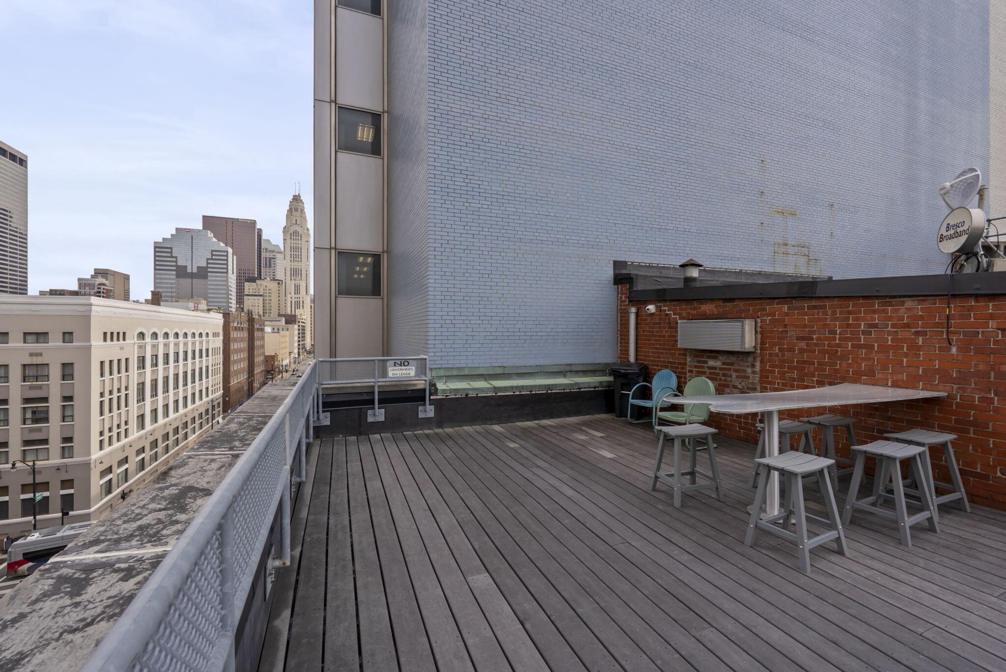 221 N Front Street, 202