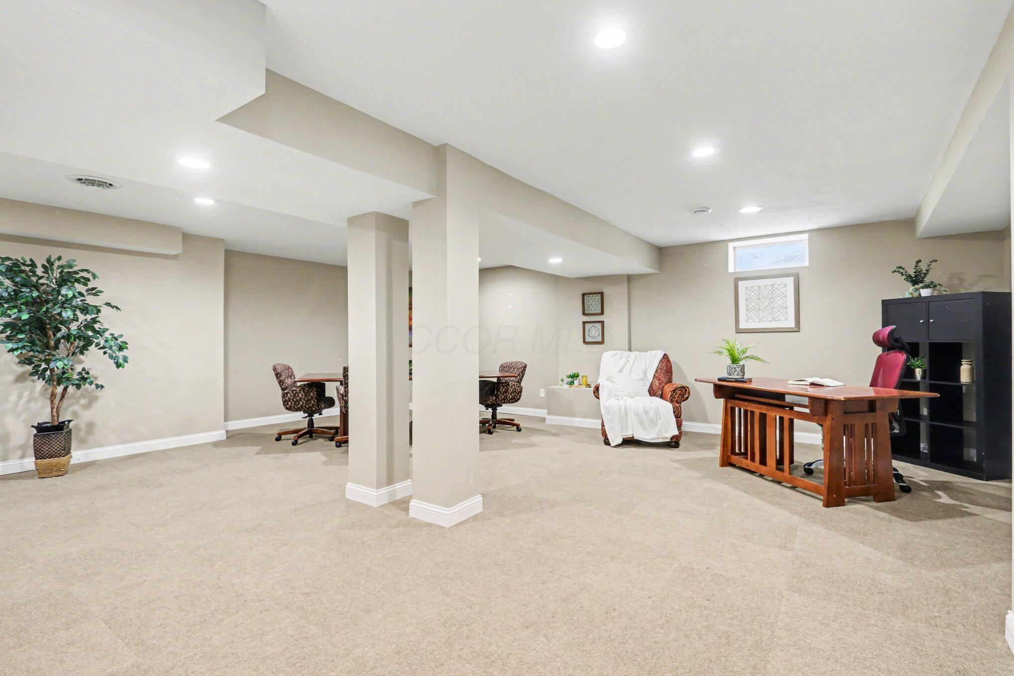 8092 Lombard Way