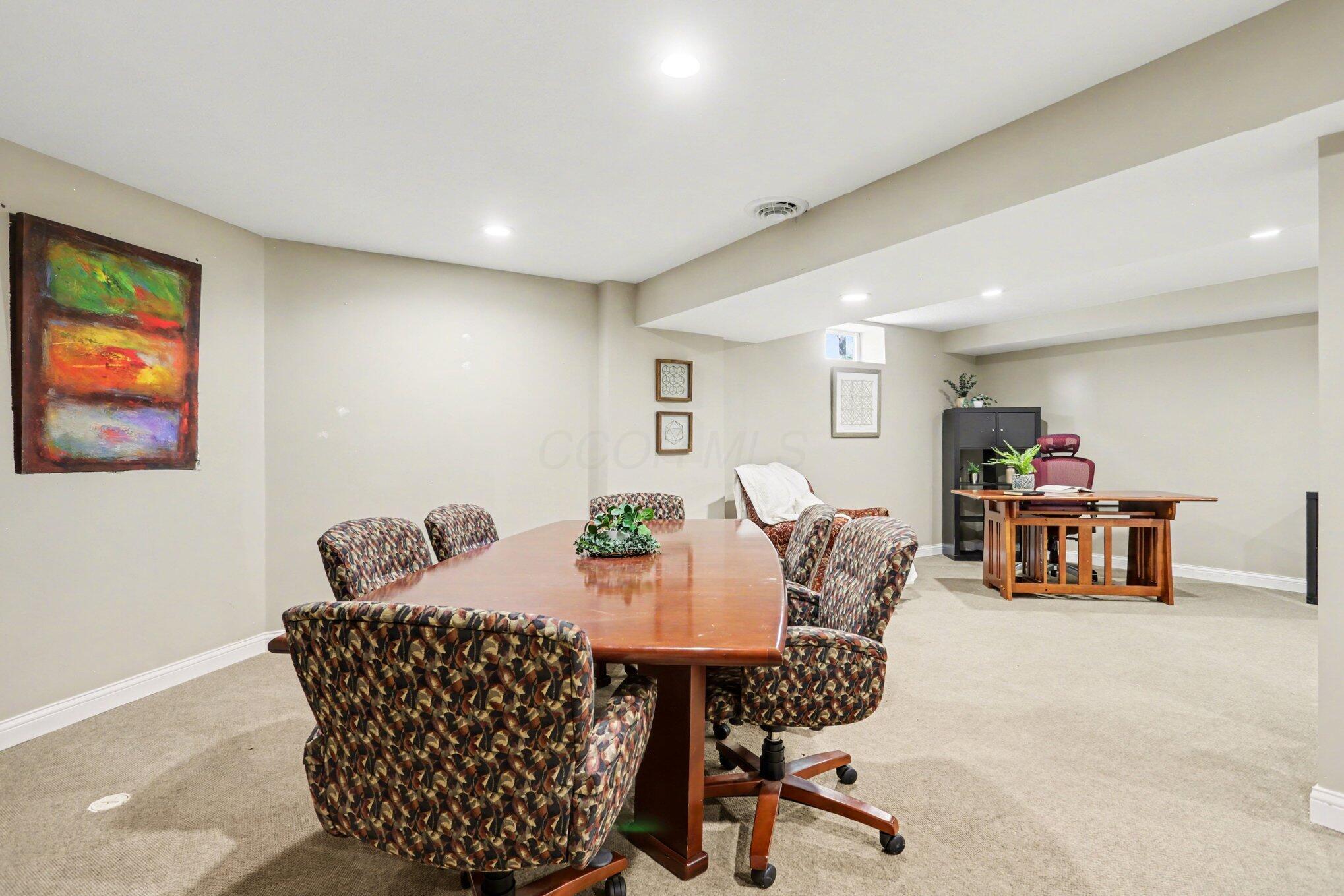 8092 Lombard Way