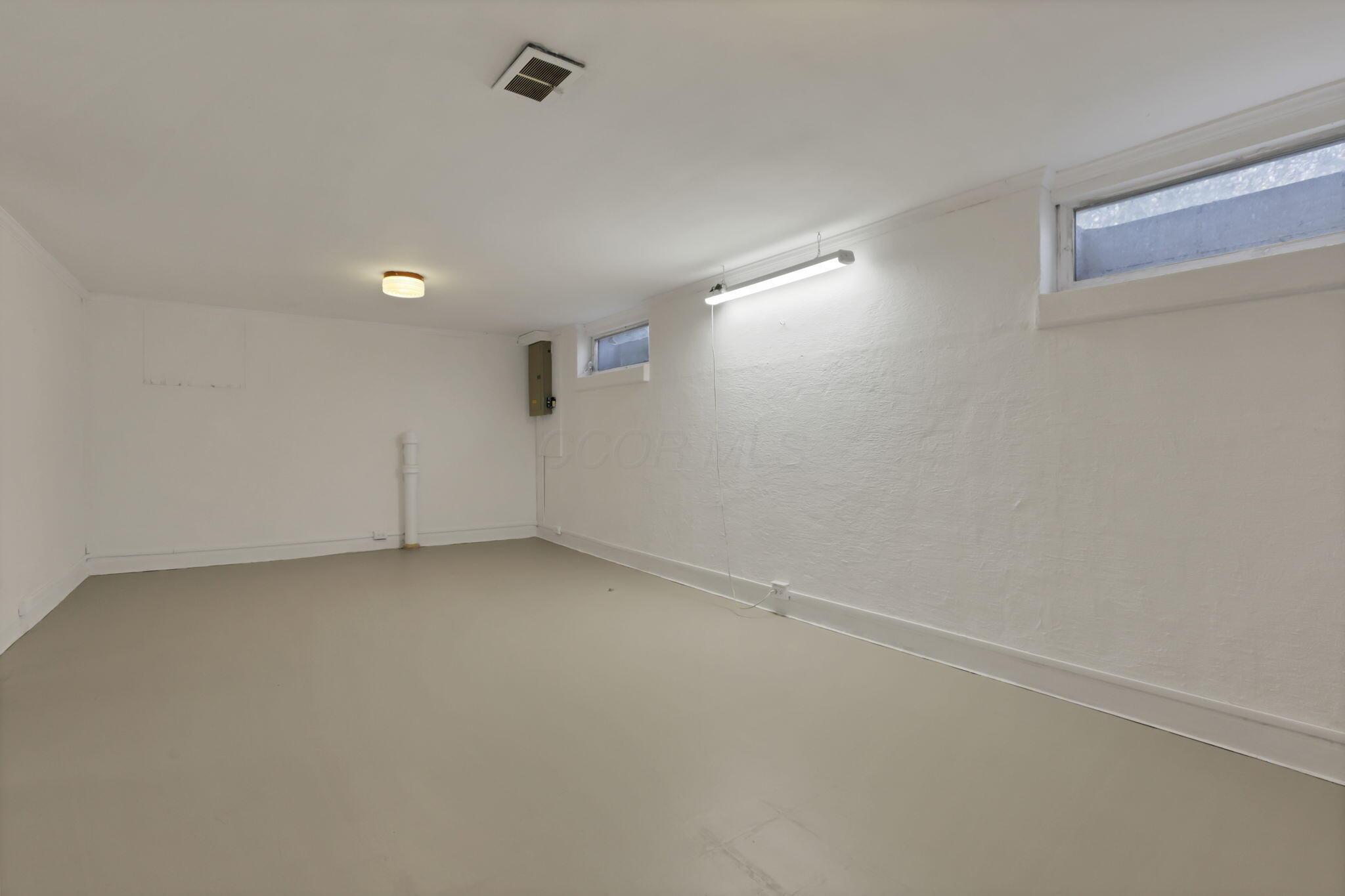 2123 Nayland Road