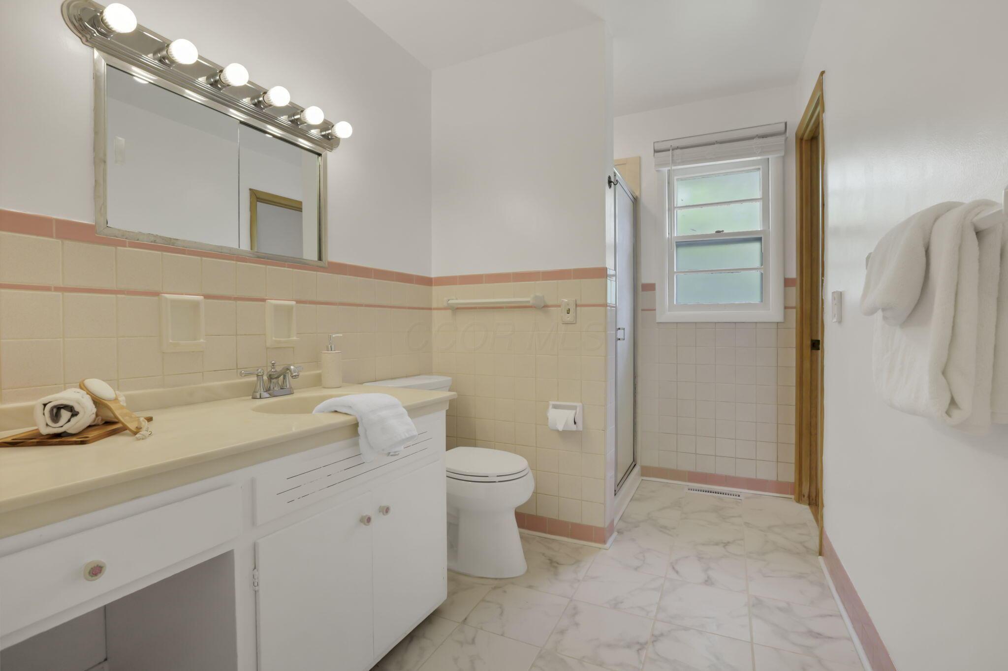 2123 Nayland Road