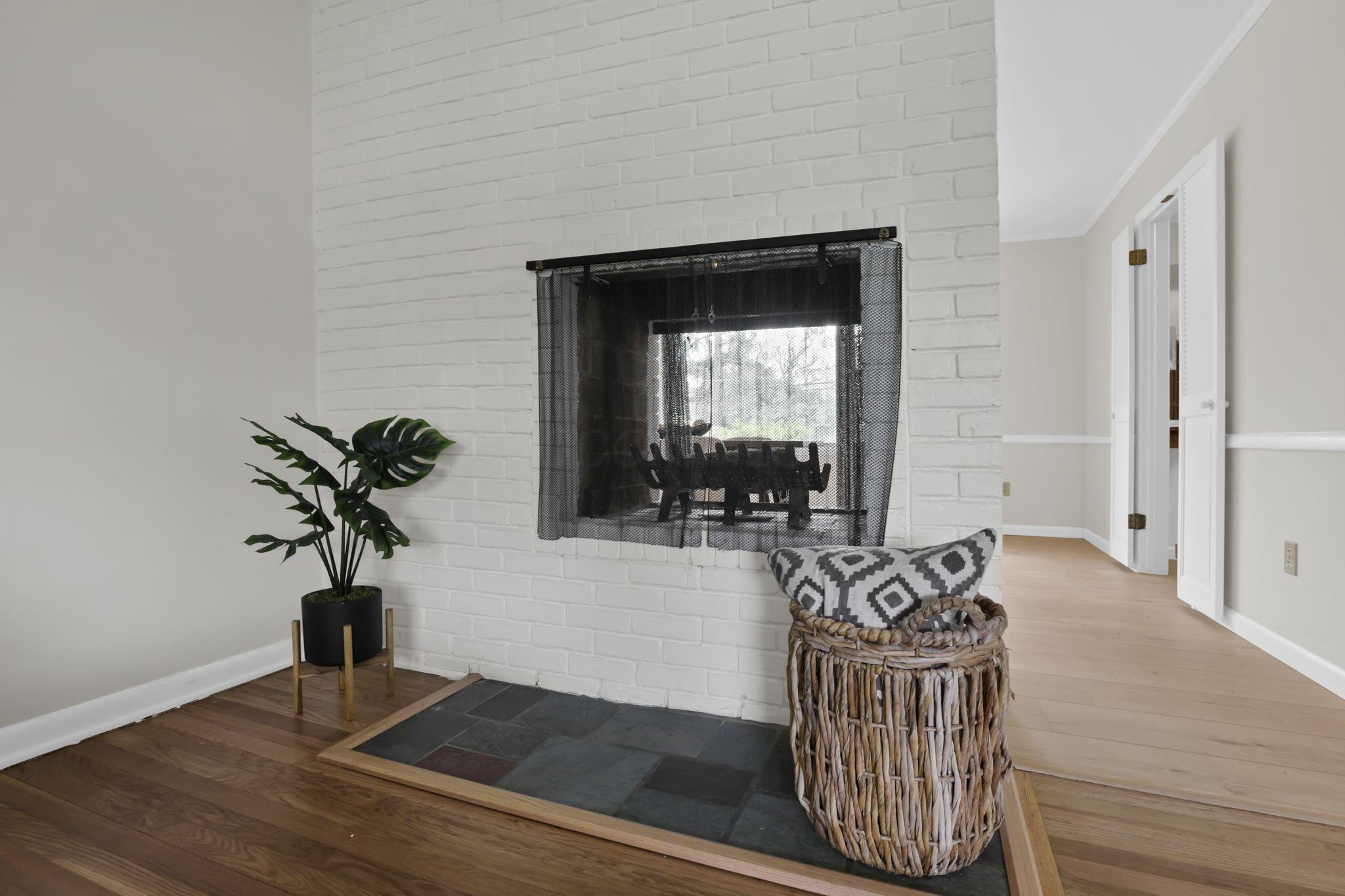 2123 Nayland Road