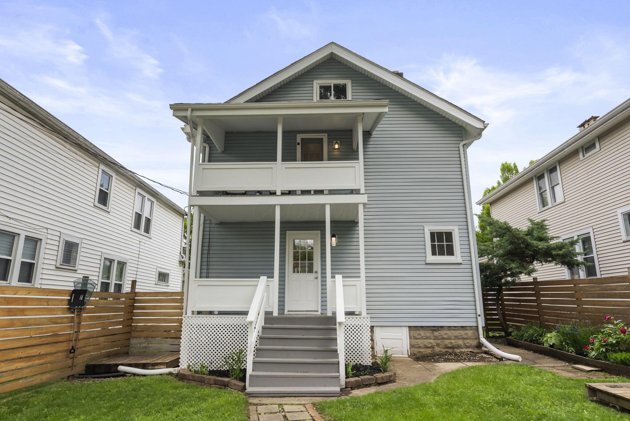 81 W Lakeview Avenue W