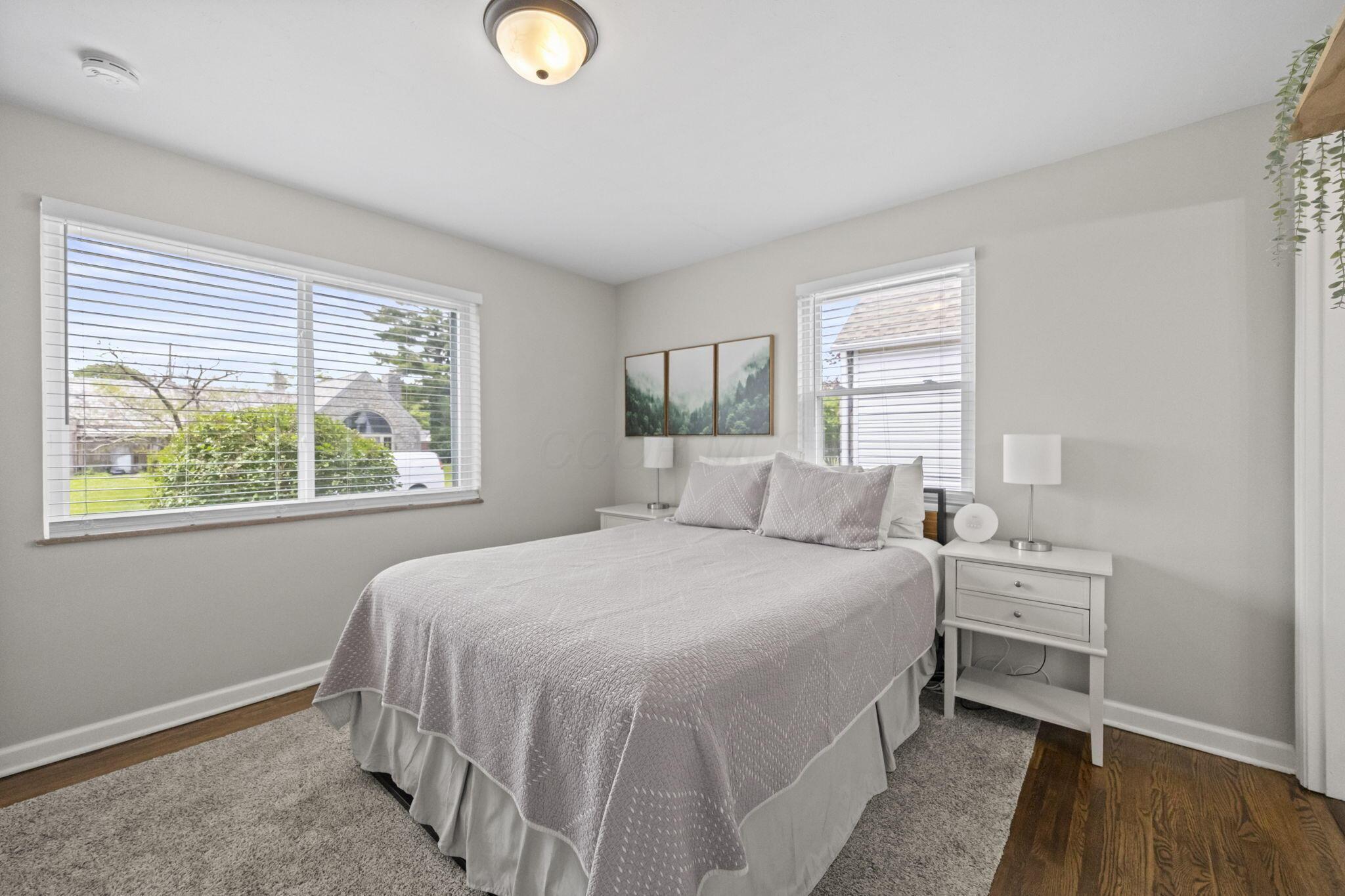 268 S Southampton Avenue