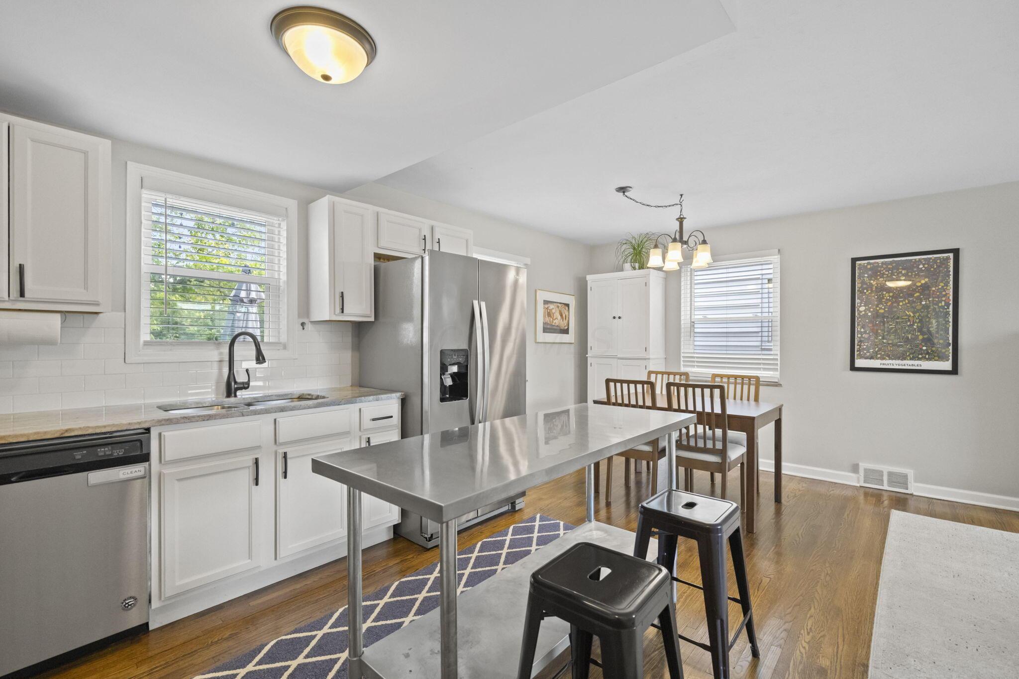 268 S Southampton Avenue