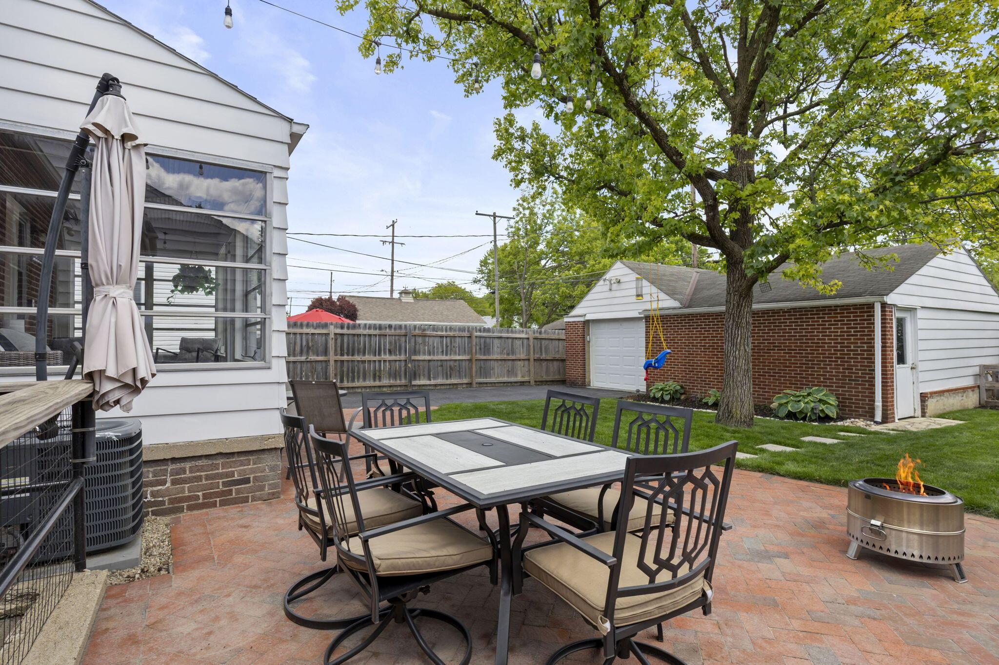 268 S Southampton Avenue
