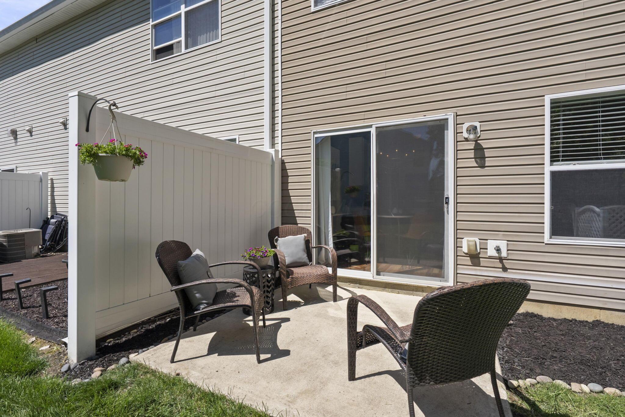 496 Fullers Circle