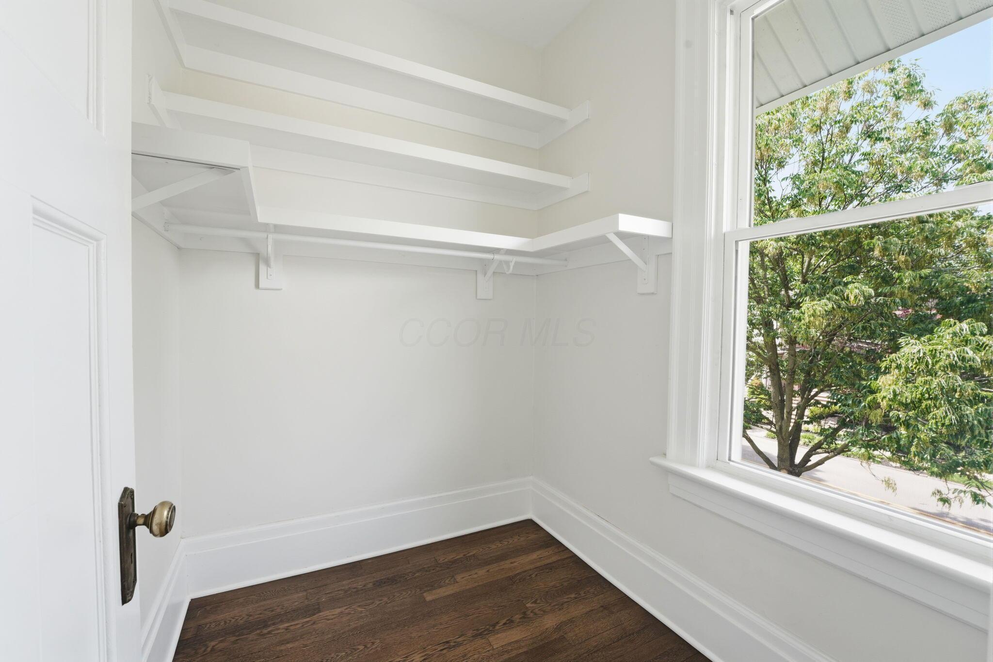 299 Thurman Avenue