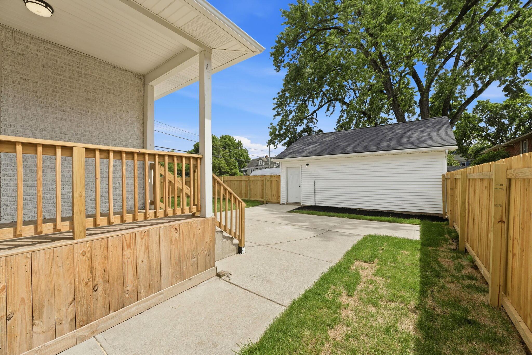 299 Thurman Avenue