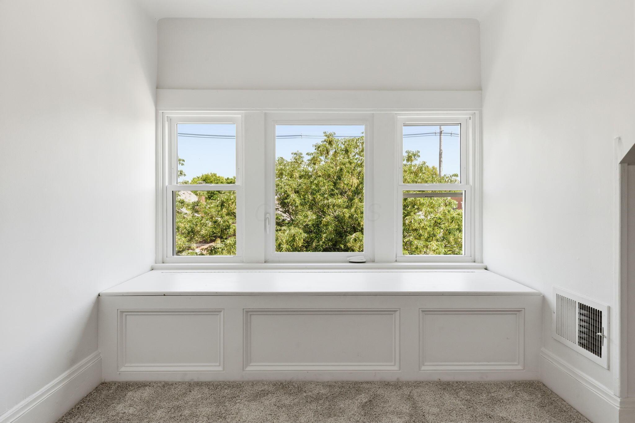 299 Thurman Avenue