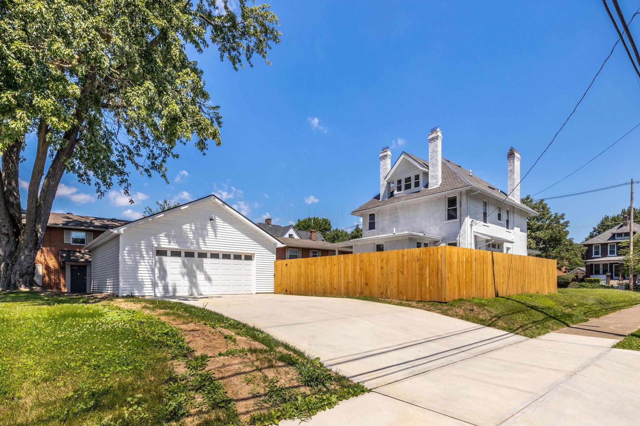 299 Thurman Avenue
