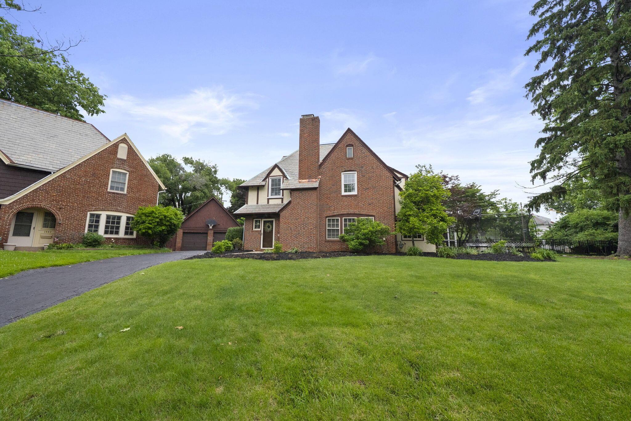 1872 Stanford Road