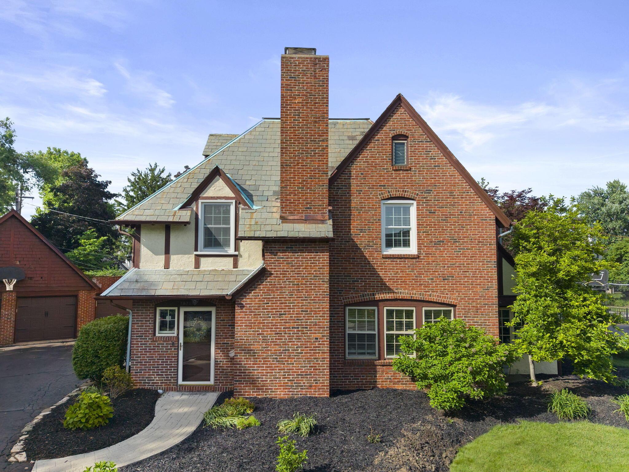 1872 Stanford Road