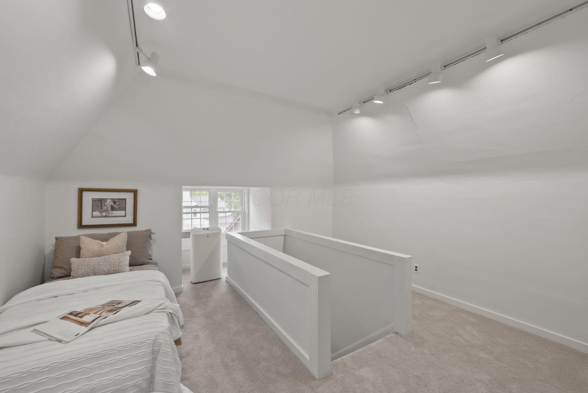 1872 Stanford Road