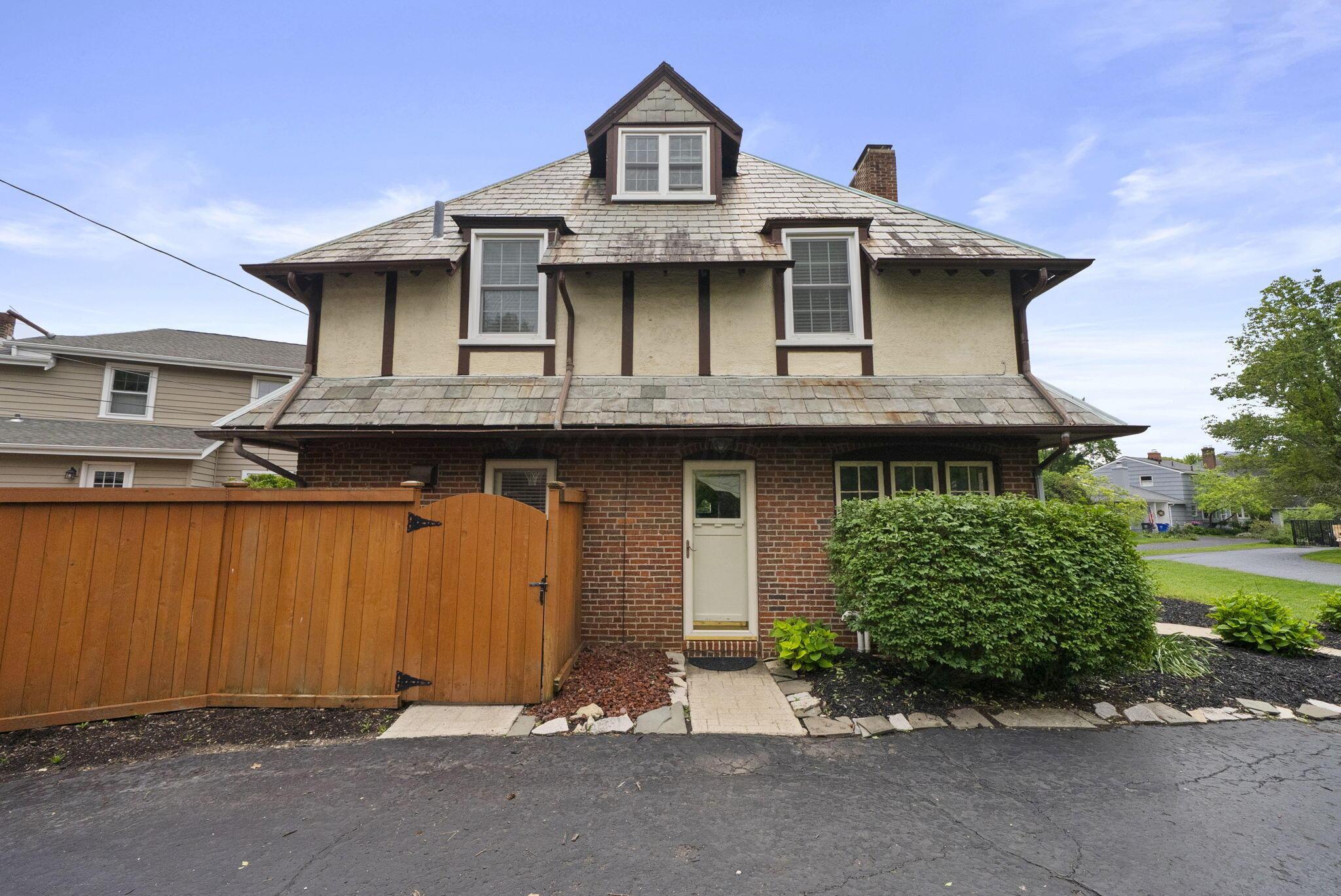 1872 Stanford Road