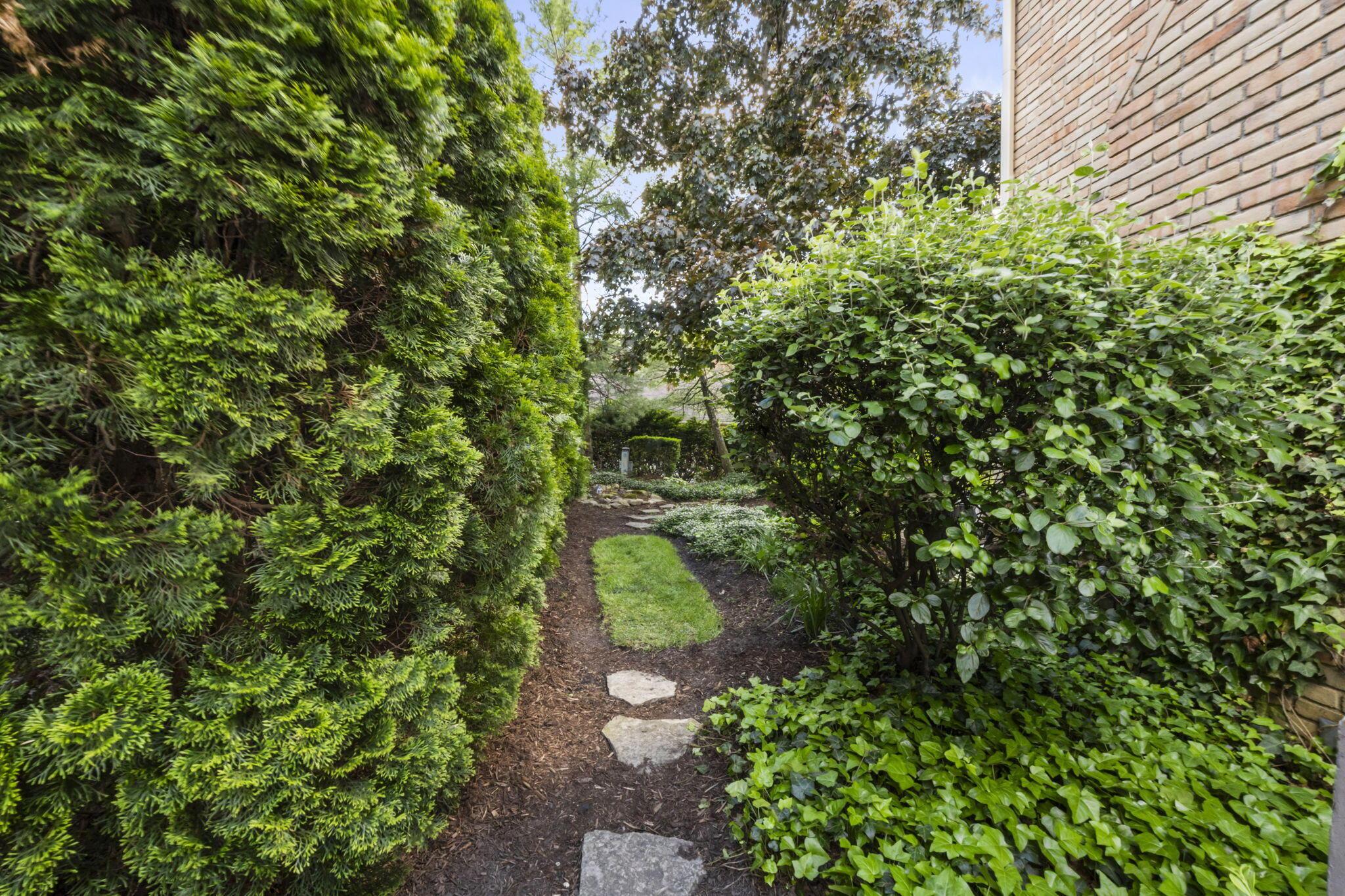 2213 Partlow Drive