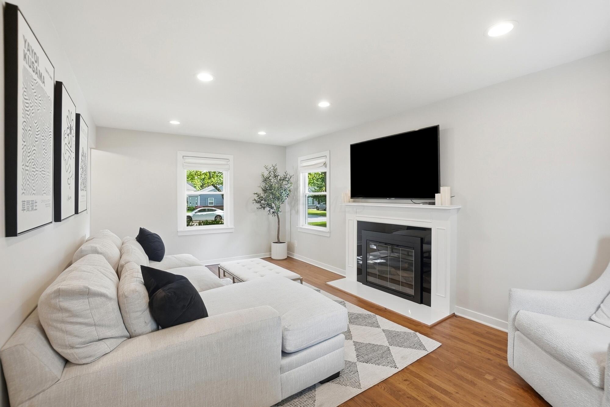 2180 Jervis Road