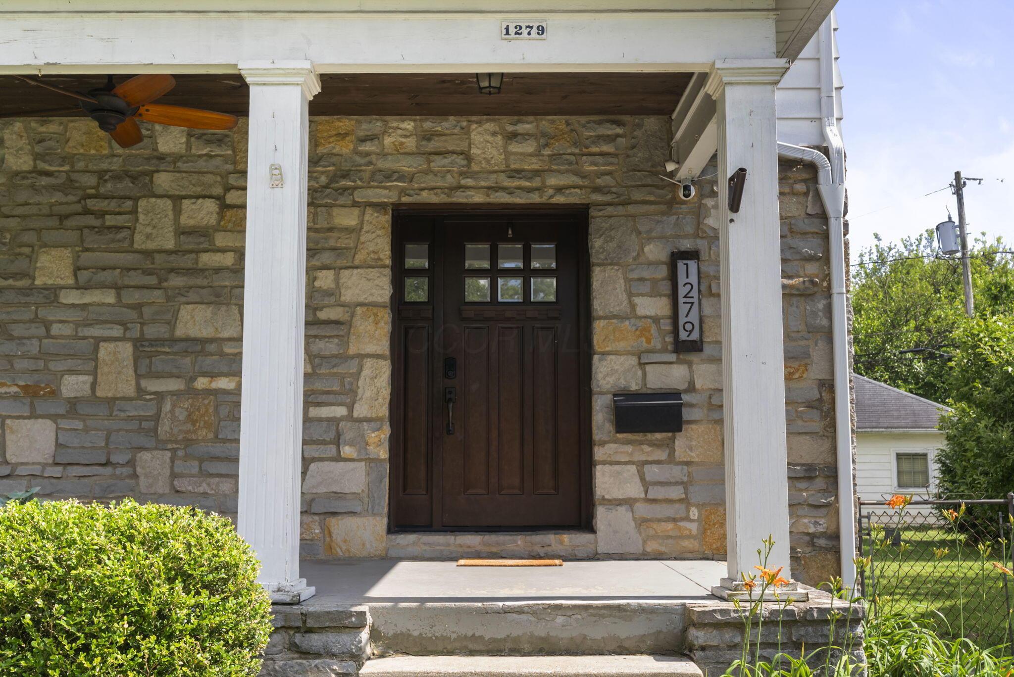 1279 Inglis Avenue