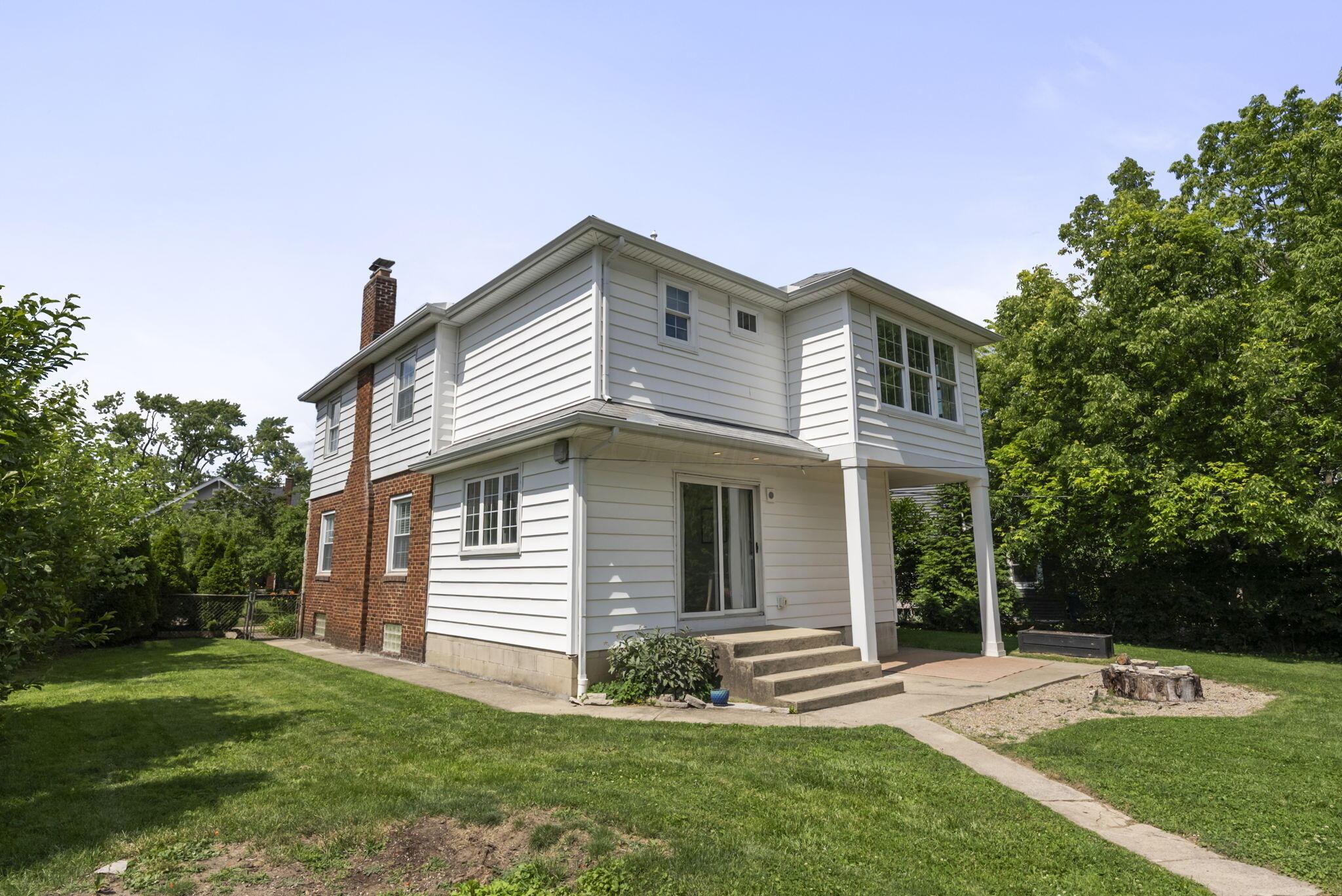 1279 Inglis Avenue
