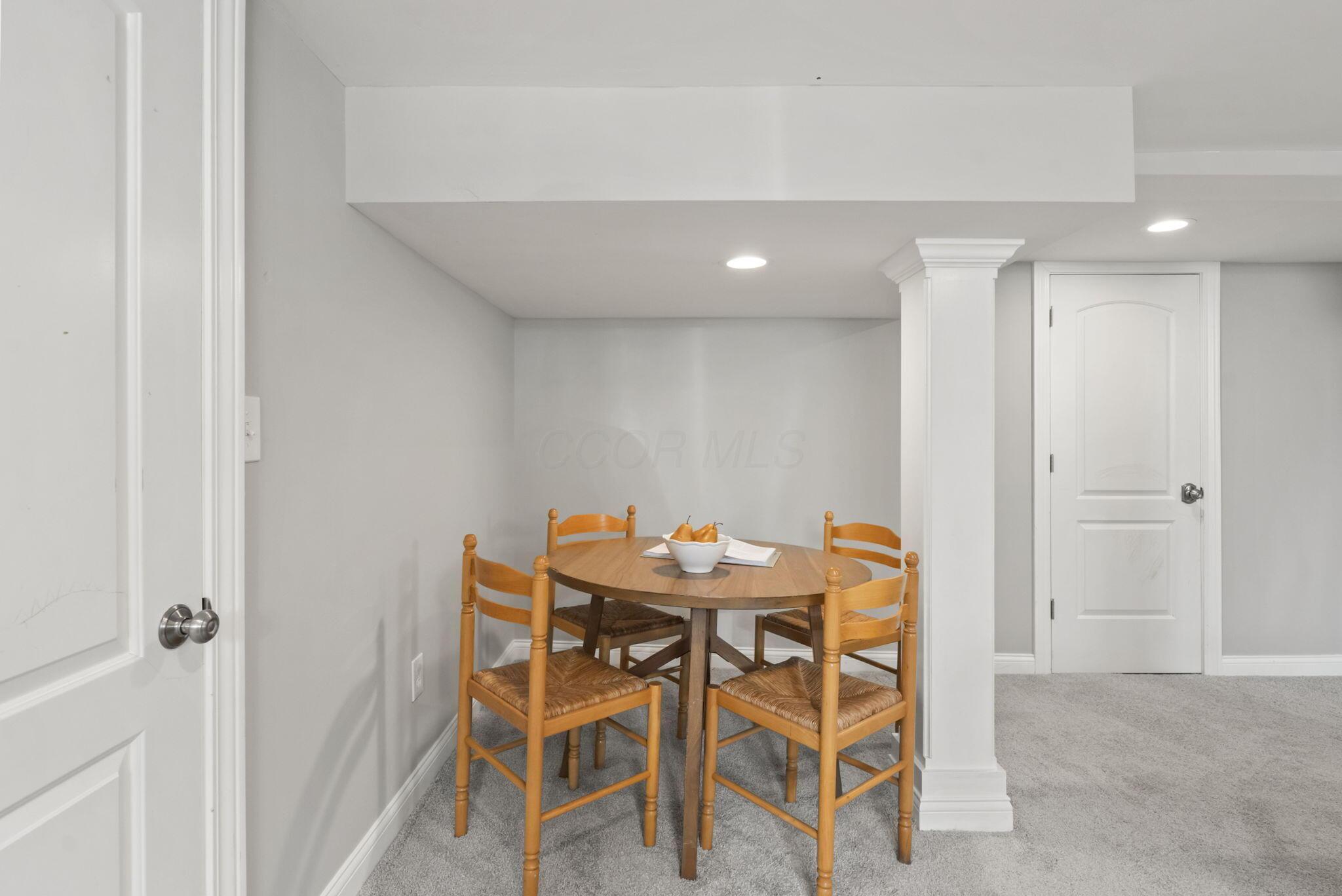 1279 Inglis Avenue