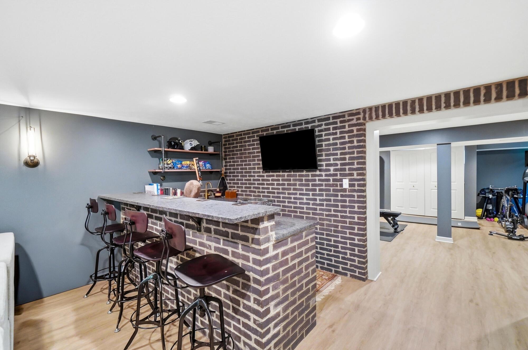 2656 Tremont Road