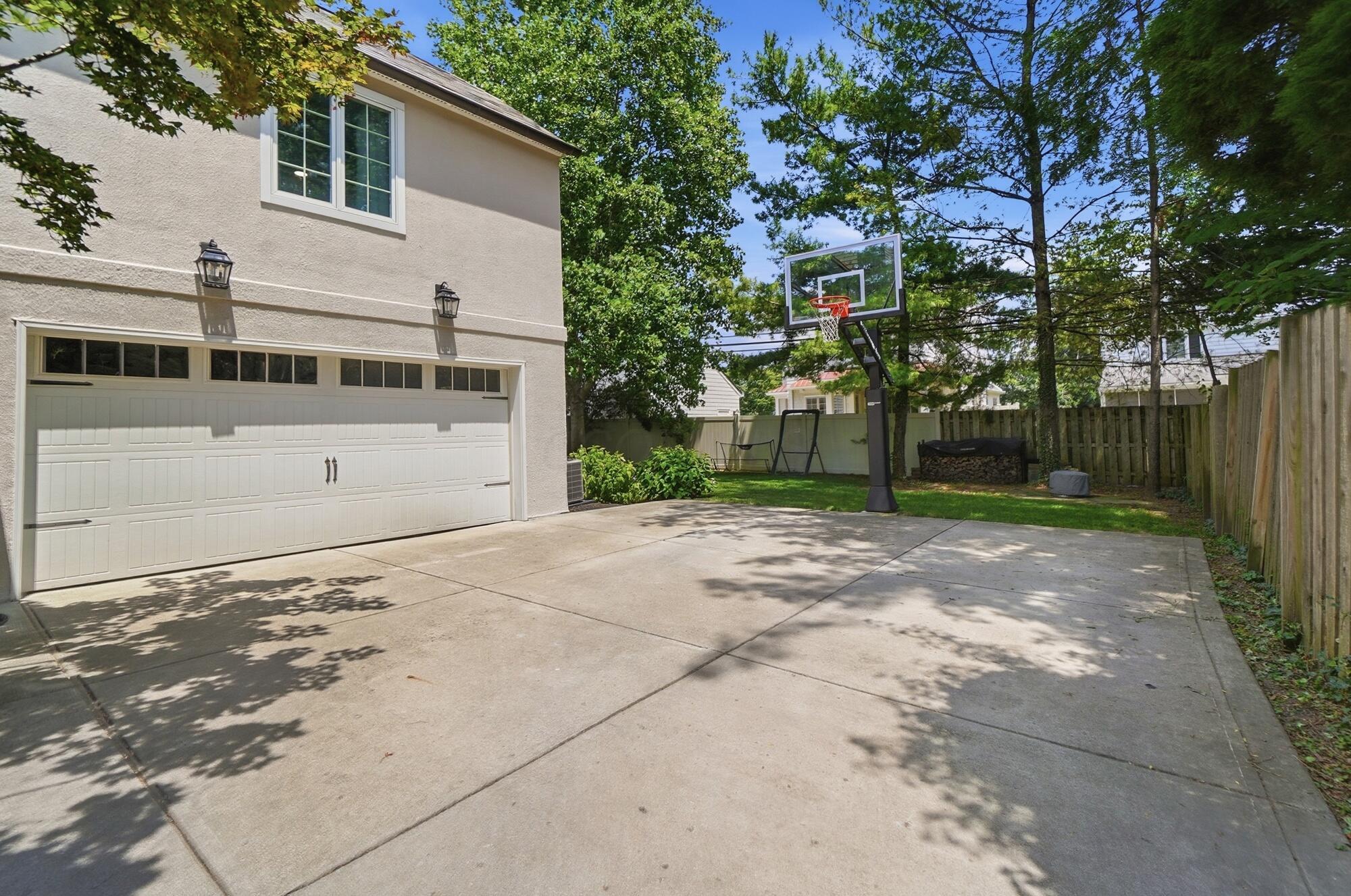 2656 Tremont Road