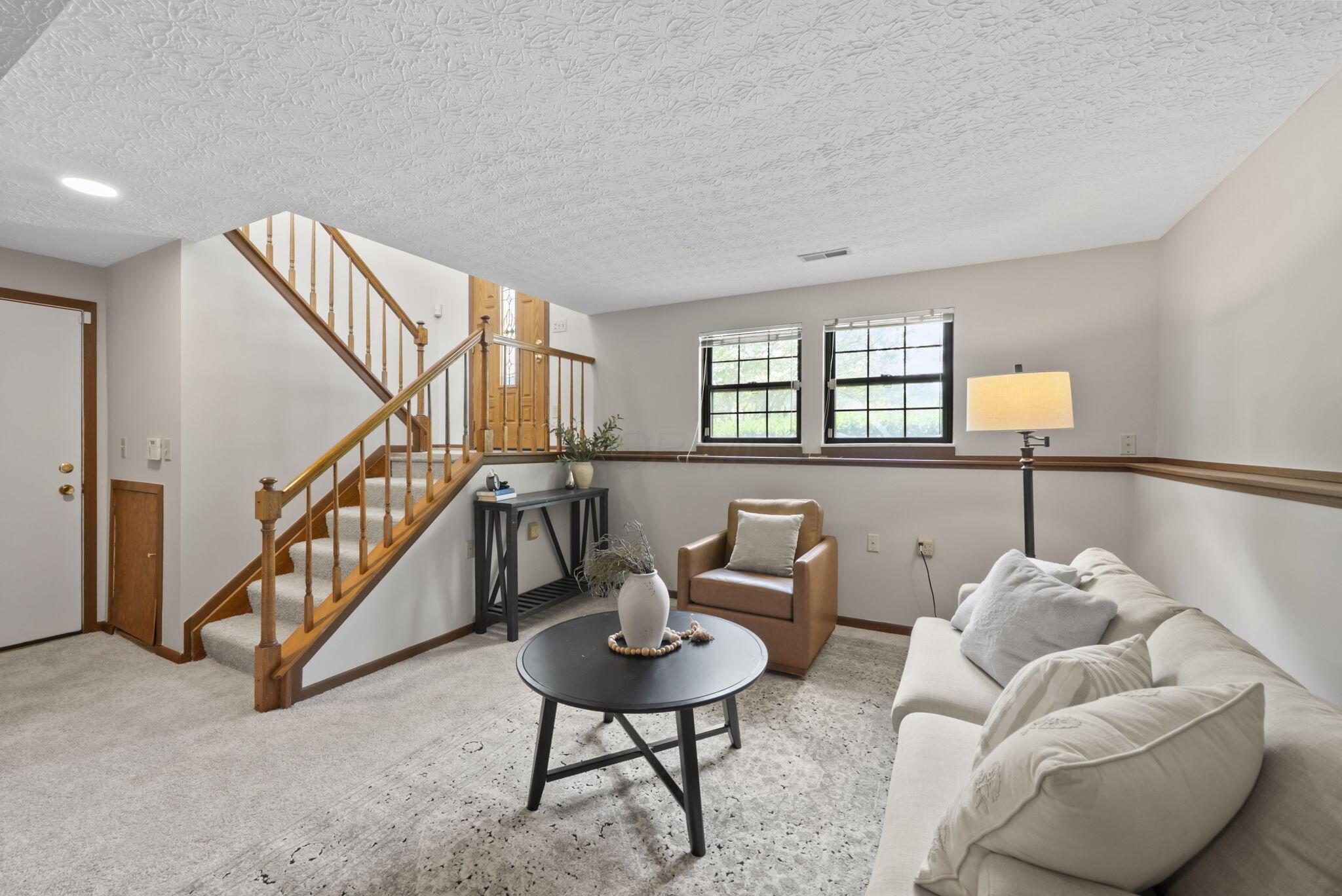 6940 Finchley Drive