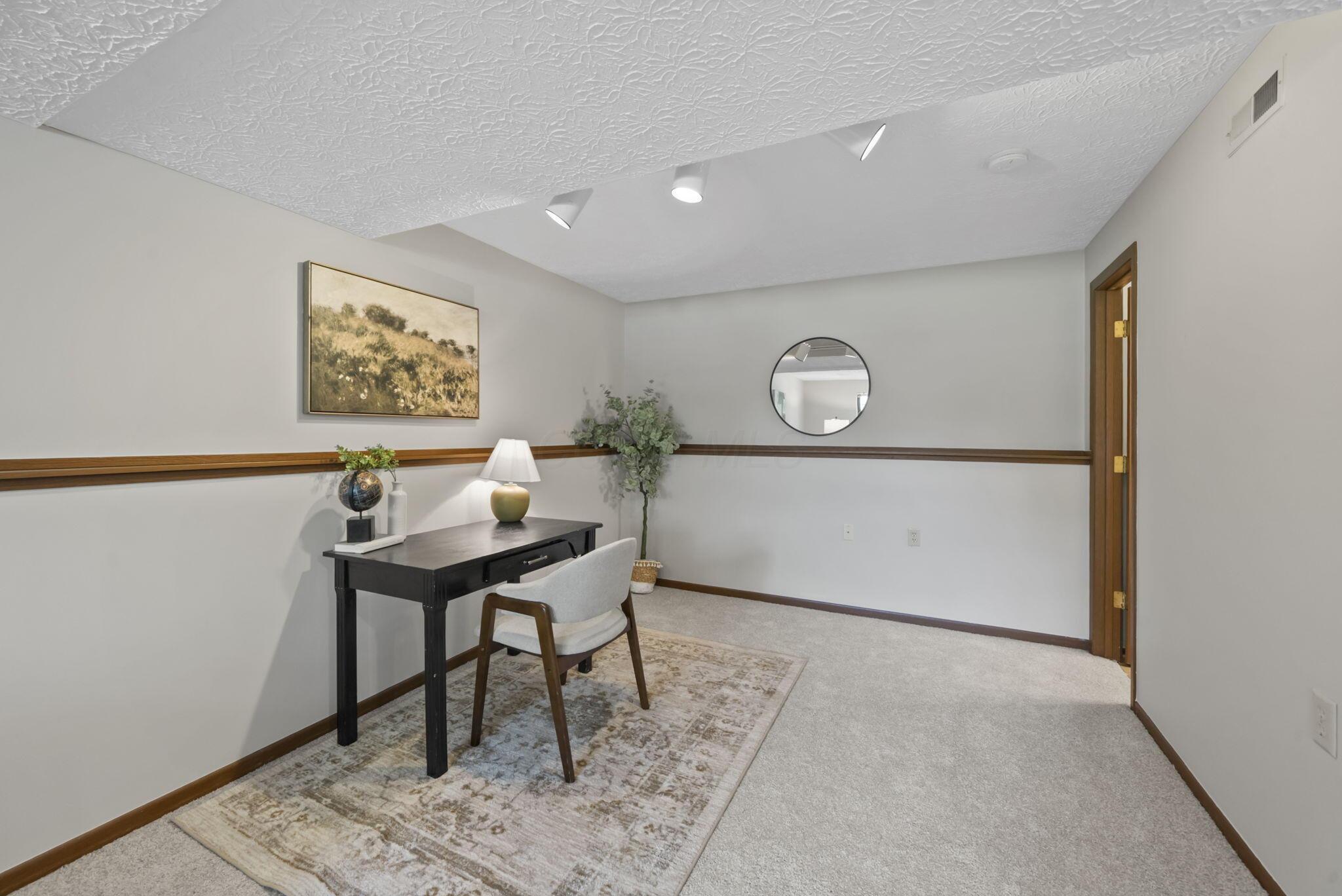 6940 Finchley Drive